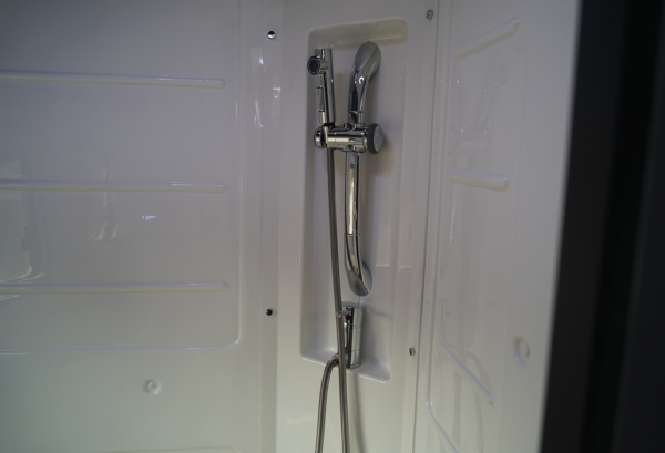 最新底盤搭配航空座椅,豪華內飾,賽德獵鷹2號G系列房車 最新底盤搭配航空座椅,豪華內飾,賽德獵鷹2號G系列房車