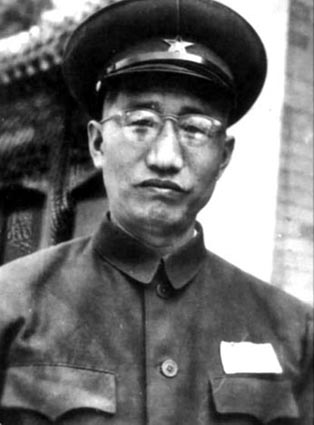 兒子參軍犧牲後母親年年悼念，17年後卻收到一司令來信：請娘來京