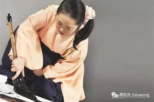 33歲的“智障”女孩，寫出全世界最大的佛經作品