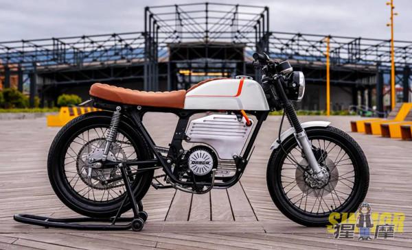 本田還能這麼玩?國外大神將本田CB200變身EV200 本田還能這麼玩?國外大神將本田CB200變身EV200