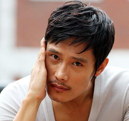 那些年我們熬夜追的韓劇男主今昔對比：有的醜聞纏身有的越老越帥