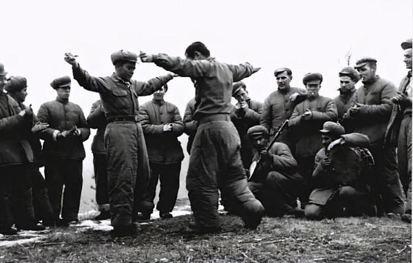 美國大兵被中國俘虜，竟在中國安家，一輩子不想回美國