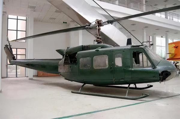 驚天出逃:1981年,越南飛行員喬清陸攜9人駕機起義,投奔中國 驚天出逃:1981年,越南飛行員喬清陸攜9人駕機起義,投奔中國