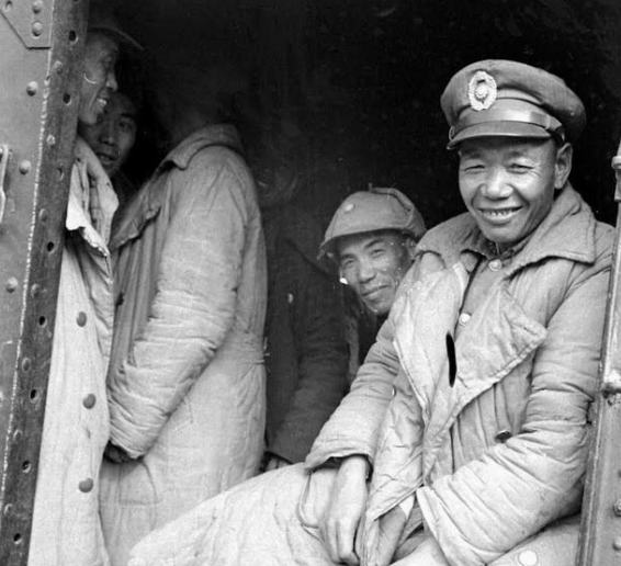 功德林殺豬：4個兵團8位將軍圍堵，軍統特務操刀，豬差點兒跑了