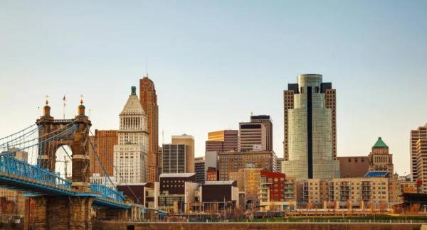 鄭若麟談《醜陋的中國人》：年輕時我也愛讀，直到開始在西方生活