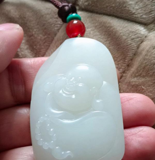 真皮籽料，工料尚可。油，糯