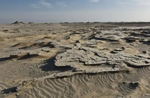 茫崖，一座被四大無人區包圍著的城市