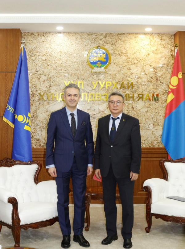 土耳其表示有興趣加強同蒙古在礦業方面合作