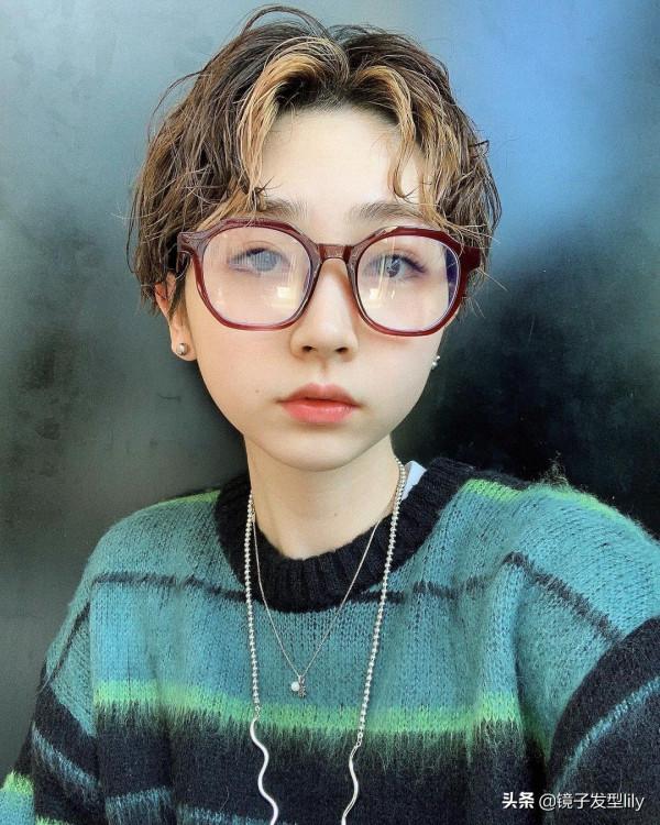 選對髮型有多重要?推邊頭讓白髮阿姨年輕10歲,還有10幾款任你挑 選對髮型有多重要?推邊頭讓白髮阿姨年輕10歲,還有10幾款任你挑