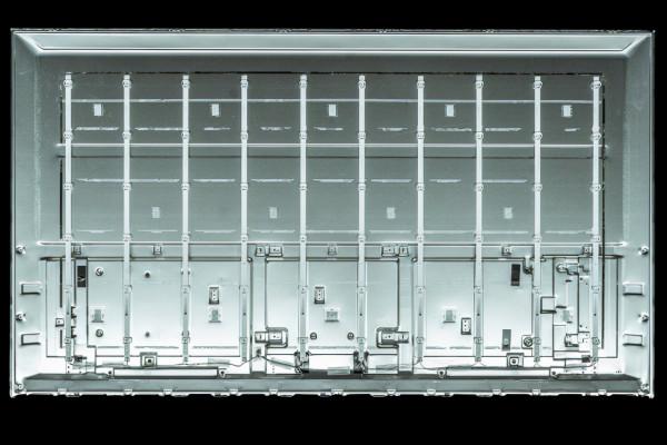 揭秘極致音畫小心機，高階軟屏＋音腔倒相管，榮耀智慧屏太細節