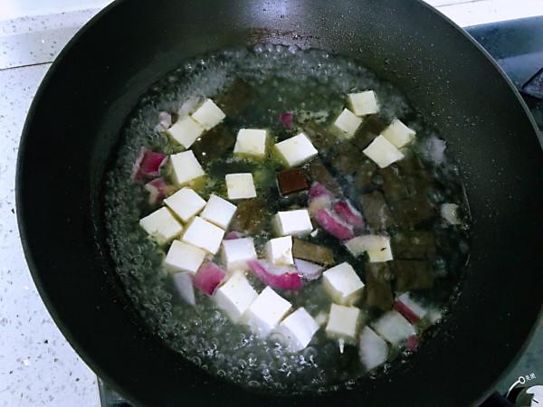 低熱量口感好,補血佳品——鴨血豆腐湯 低熱量口感好,補血佳品——鴨血豆腐湯