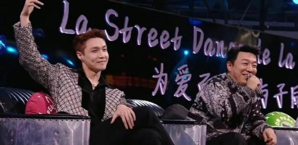 黃渤花式催婚張藝興:他希望把舞蹈傳承到下一代,第一步先是得有女朋友 黃渤花式催婚張藝興:他希望把舞蹈傳承到下一代,第一步先是得有女朋友