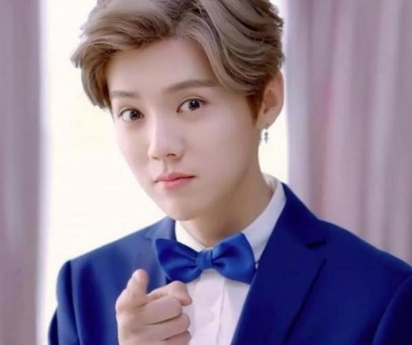 曝《一人之下》真人版路透,馮寶寶造型像貞子,張楚嵐再引熱議 曝《一人之下》真人版路透,馮寶寶造型像貞子,張楚嵐再引熱議