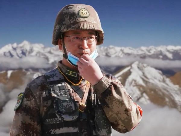 祁發寶身邊的翻譯：已是大四學生，當時沒想太多，職責所在不後退