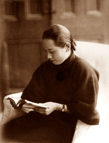 孫中山國葬細節：遺體再行防腐手術後，被換銅棺，宋慶齡數次大哭