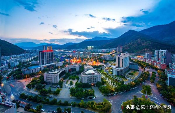 冬天不用去海南了，這5座小城都是老年人過冬避寒的好地方