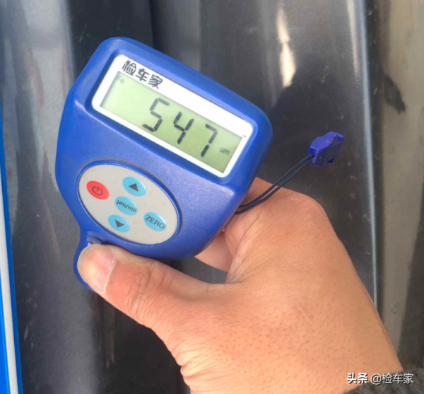 新車45萬,如今花7萬買輛老寶馬3系能撩妹嗎?買家:我看行 新車45萬,如今花7萬買輛老寶馬3系能撩妹嗎?買家:我看行