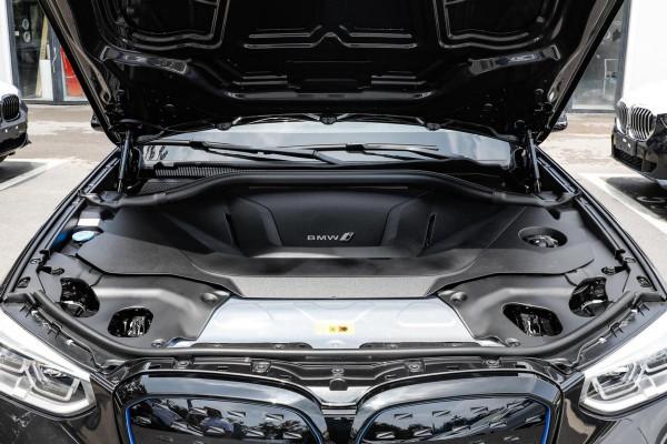 半年賣出7881輛,看似“銷量慘淡”的寶馬iX3,其實算是優勝者了 半年賣出7881輛,看似“銷量慘淡”的寶馬iX3,其實算是優勝者了