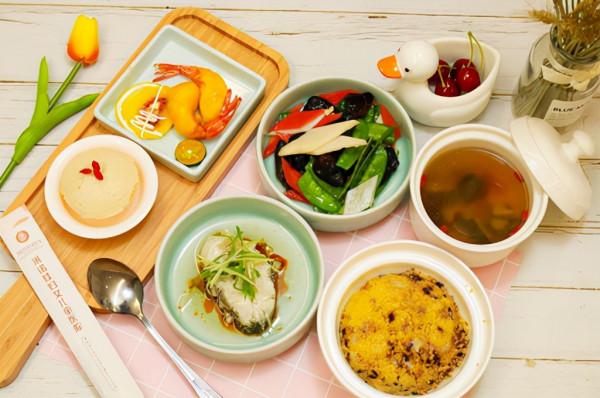 孕中期準媽媽營養補充很重要,不僅要補鈣,還要多吃這些東西 孕中期準媽媽營養補充很重要,不僅要補鈣,還要多吃這些東西