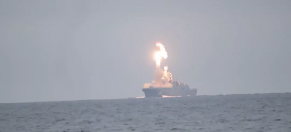 擊沉美軍核動力航母有多少手段?俄羅斯的難以抵擋,伊朗的最奇葩 擊沉美軍核動力航母有多少手段?俄羅斯的難以抵擋,伊朗的最奇葩