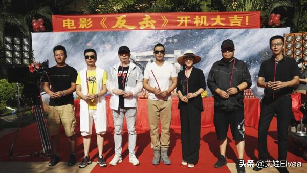 趙文卓假期罕帶娃騎馬,穿衛衣馬背尷尬擺pose,兒子長成爸爸翻版 趙文卓假期罕帶娃騎馬,穿衛衣馬背尷尬擺pose,兒子長成爸爸翻版