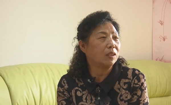 大媽工資不想動，還想要點零花錢，大爺：這麼大年紀，別玩心眼了