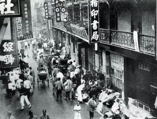 我問孫中山先生：從事革命要犧牲多少人？他說：兩億……