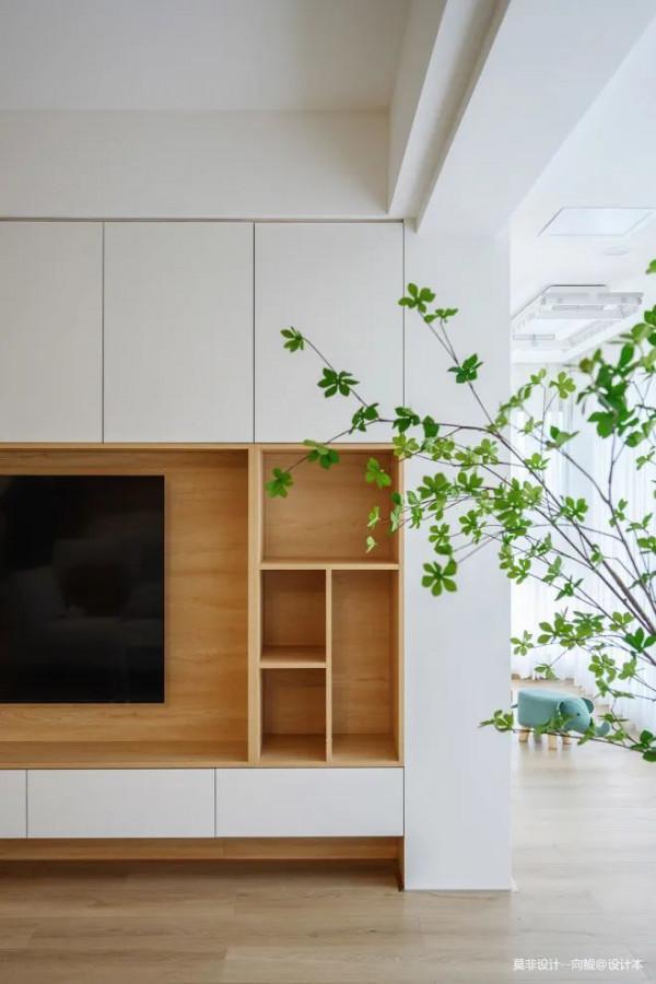 原木+白，簡約即正義的五口之家