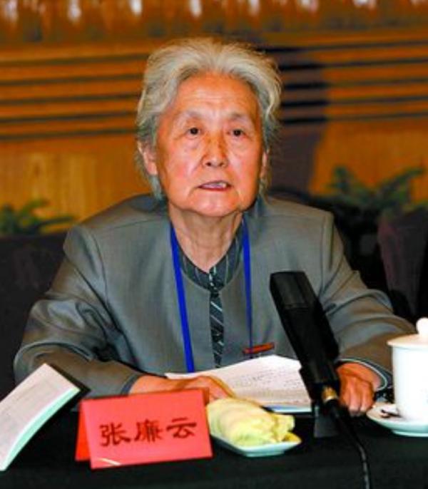 張自忠殉國多年後，女兒公開澄清兩件事，並表示：我父親是清白的