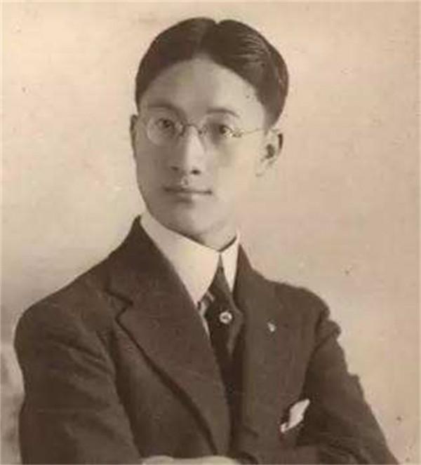 嫁給蔣介石老師，破壞徐志摩的婚姻，大才女袁昌英，一生只追求美