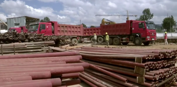 中國援助非洲被攔路“打劫”，非洲人強行高價找工作