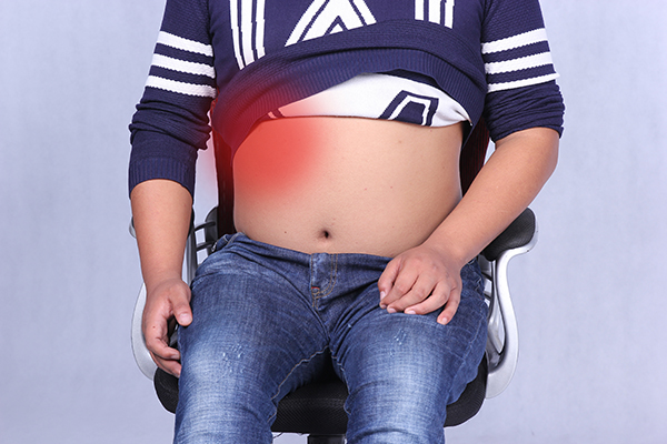 肝硬化進入失代償期，4個典型症狀不容忽視，望您趁早發現