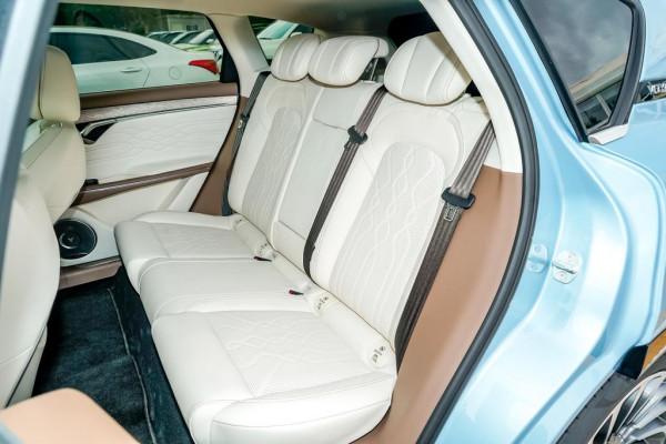 嵐圖FREE:中大型SUV,雙電機四驅,配694馬力,造型優雅 嵐圖FREE:中大型SUV,雙電機四驅,配694馬力,造型優雅