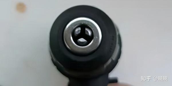 為什麼我會說你需要一個電鑽？方便好用的威克士WE212測評