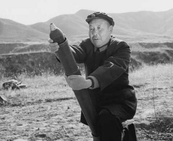 1958年一老紅軍闖中南海被攔，用紙條寫下外號後，毛主席親自接見