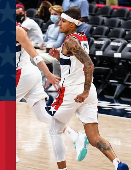 狂扔24記三分球！羅斯拼到受傷！幸好能給他打下手