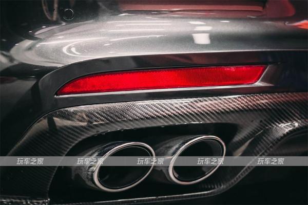 帕拉梅拉昇級輪轂、大燈、尾唇 提升整車優雅風格