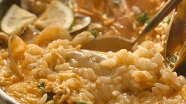 年末太難熬？我給你做了熱騰騰的肉和飯