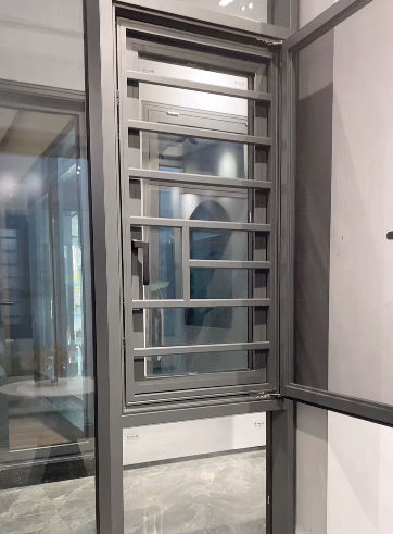 門窗安全防護欄究竟有多雞肋？