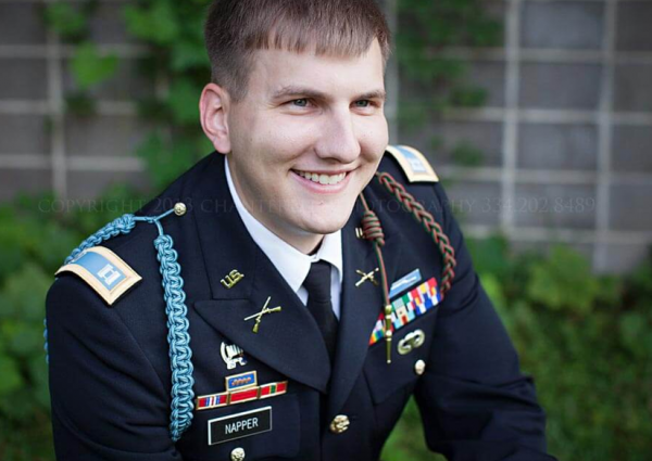 美國女兵的照片是真是假?偏假的原因有5個,冒充軍人真的很難 美國女兵的照片是真是假?偏假的原因有5個,冒充軍人真的很難