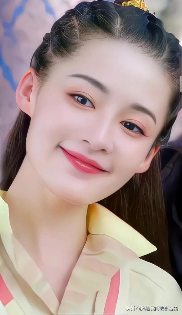 李沁氣質優雅百看不厭