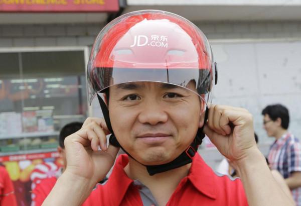 劉強東憑什麼獲央媒點贊？因為他在做這件事