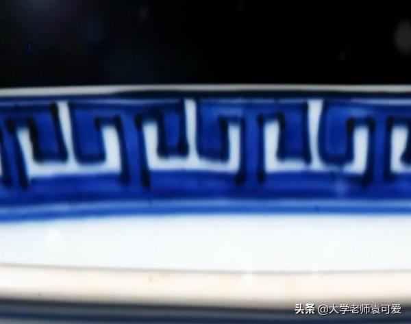 領證前未婚夫賣掉婚房，買一青花瓷，女友氣得要悔婚，無奈來鑑寶