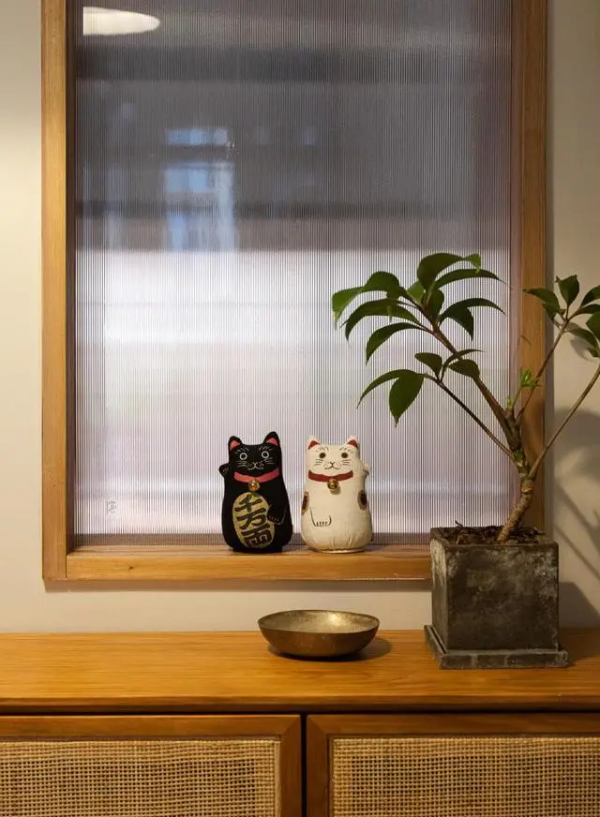 小戶型改造 80㎡原木日式風，三居裝出大格局，微調大法簡直神了