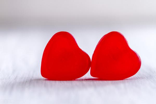 用一隻青蛙的故事告訴你,在溫柔鄉里“躺平”有多危險? 用一隻青蛙的故事告訴你,在溫柔鄉里“躺平”有多危險?