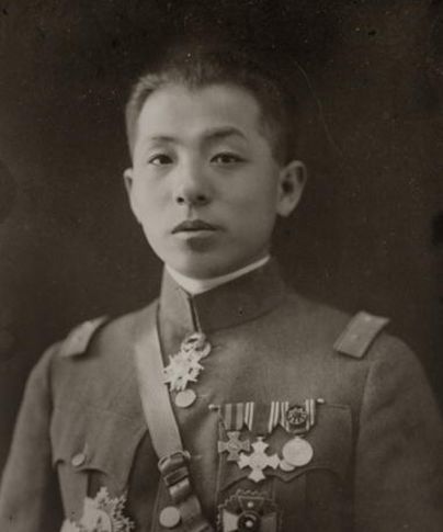 張學良被囚湖南鳳凰寺：于鳳至作陪，張治中上山探望時託其帶信