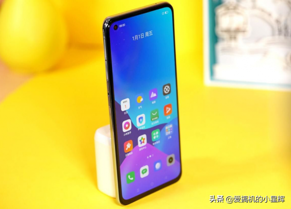 驍龍888&plus;12GB&plus;256GB&plus;65W快充，從3399跌至2249元，真我GT大降價