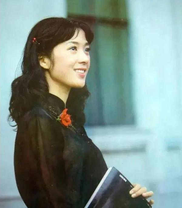 讓人讚賞一輩子的三位女演員,個個慈眉善目,舉止端莊,優雅脫俗 讓人讚賞一輩子的三位女演員,個個慈眉善目,舉止端莊,優雅脫俗