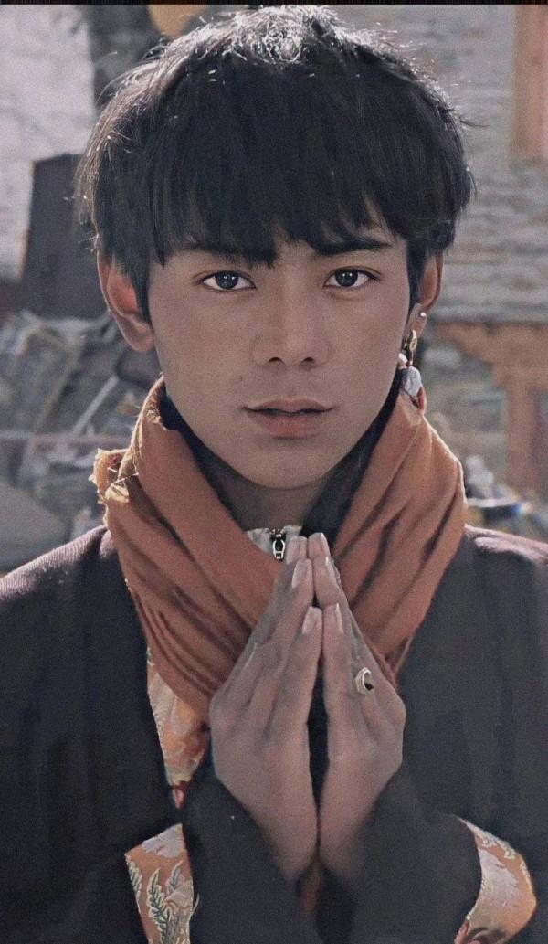 2021年八位現象級網紅：有人被膜拜成頂流，有人剛火就涼涼