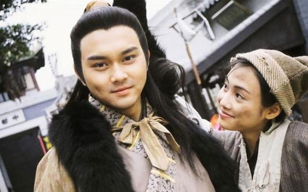 定居內陸的港臺明星，各有各的企圖，有人慘遭封殺，有人星途坦蕩